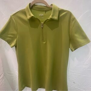 Woman's Nivo Golf/Tennis Half Zip
Sz: Large